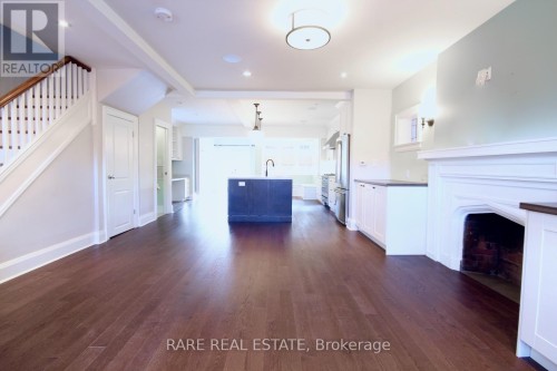 333 BROOKDALE AVENUE , Toronto, Ontario M5M 1P9 2