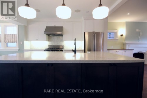 333 BROOKDALE AVENUE , Toronto, Ontario M5M 1P9 4