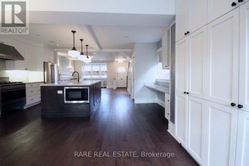 333 BROOKDALE AVENUE , Toronto, Ontario M5M 1P9 5