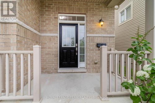 57 CROWNRIDGE DRIVE , Ottawa, Ontario K2M 0J6 3