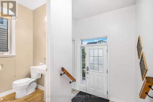 57 CROWNRIDGE DRIVE , Ottawa, Ontario K2M 0J6 5