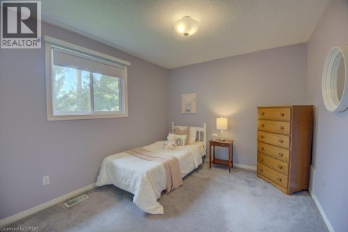 Main floor 2nd bedroom - 26 Stanmore Avenue, Kitchener, ON 