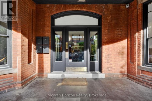 2 - 183 JAMES STREET S , Hamilton (Corktown), Ontario L8P 3A8 3