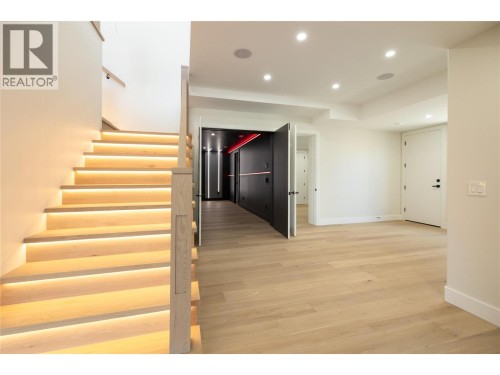 Cascade Stair lighting - 979 Loseth Drive, Kelowna, BC 