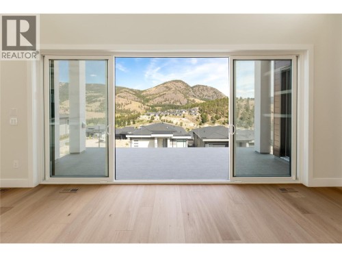 979 Loseth Drive, Kelowna, BC 
