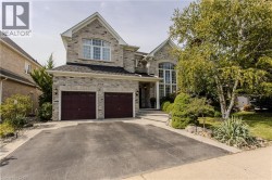 2194 BERWICK Drive  Burlington, ON L7M 5C3