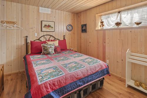 2372 20Th Street, Lister, BC 