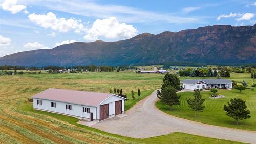 2372 20Th Street, Lister, BC 
