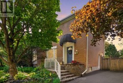 12 LENORE PLACE  Ottawa, ON K1L 7X9
