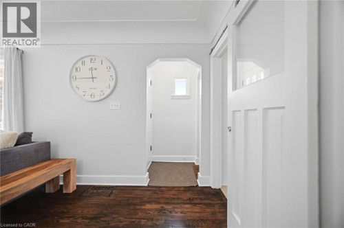 94 Clarendon Avenue, Hamilton, ON 