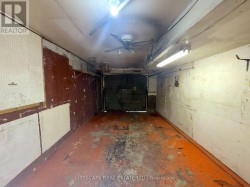 Garage - 