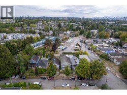 2474 E 24TH AVENUE  Vancouver, BC V5R 5X6