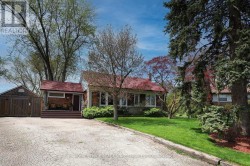 167 OLIVER PLACE  Oakville, ON L6H 1K9