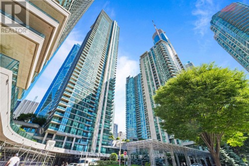 2304 - 18 HARBOUR STREET , Toronto, Ontario M5J 2Z6 2