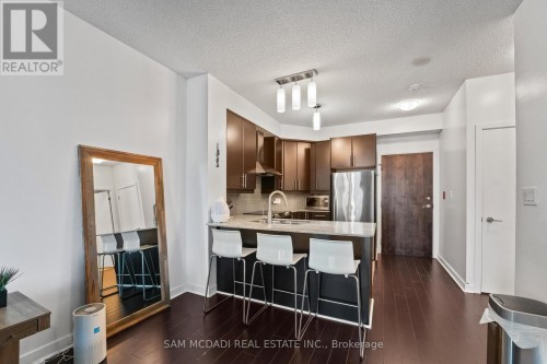 2304 - 18 HARBOUR STREET , Toronto, Ontario M5J 2Z6 5