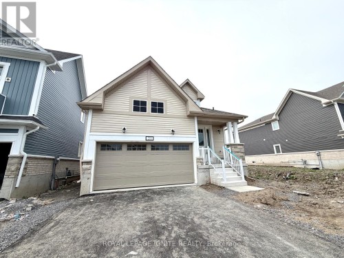 21 ROYAL OAK CRESCENT , Loyalist, Ontario K0H 1G0 2