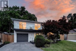 9 LESLIE DRIVE Hamilton, ON L8G 2P6