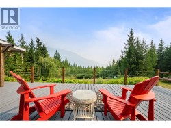 6271 Eagle Bay Road Eagle Bay, BC V0E 1T0