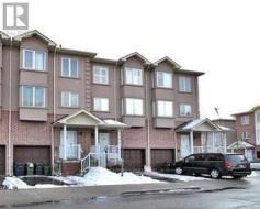 29 - 3053 FINCH AVENUE W  Toronto, ON M9M 0A6