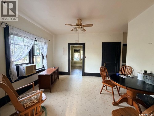 12 3Rd Street E, Willow Bunch, SK 