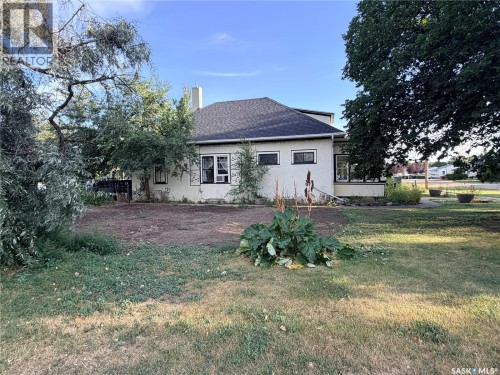 12 3Rd Street E, Willow Bunch, SK 