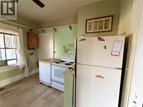 12 3Rd Street E, Willow Bunch, SK 