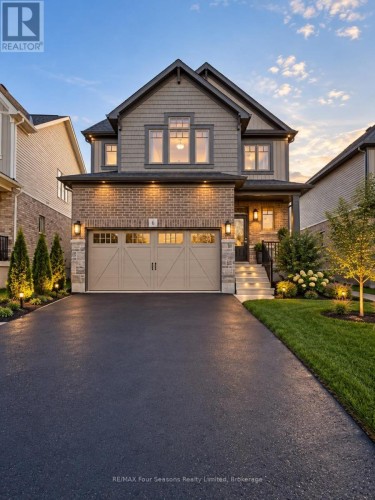 6 BASSETT STREET , Collingwood, Ontario L9Y 3B7 2