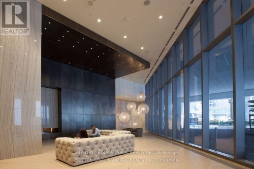4910 - 195 COMMERCE STREET , Vaughan, Ontario L4K 0P9 4
