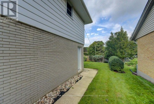 204 Stanley Drive, Waterloo, ON 