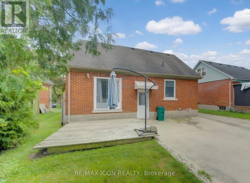 104 Mausser Avenue, Kitchener, ON 
