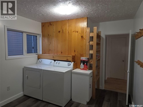 100 3Rd Avenue N, Middle Lake, SK 