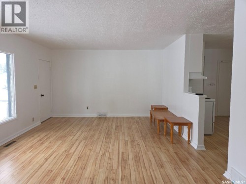 100 3Rd Avenue N, Middle Lake, SK 