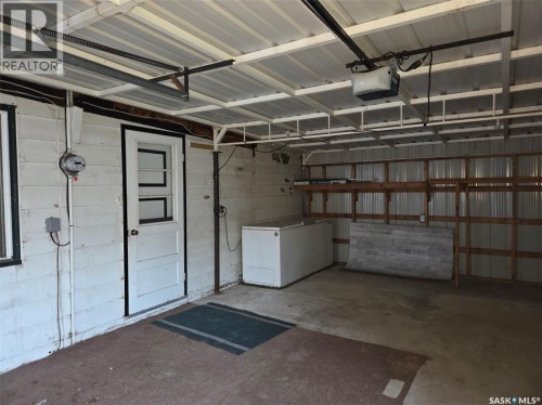 100 3Rd Avenue N, Middle Lake, SK 