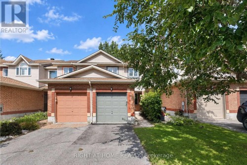 60 Malhotra Court, Ottawa, ON 