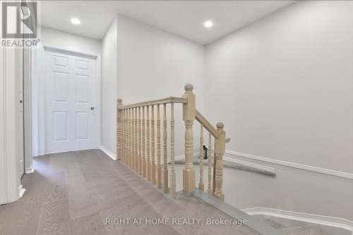 60 Malhotra Court, Ottawa, ON 