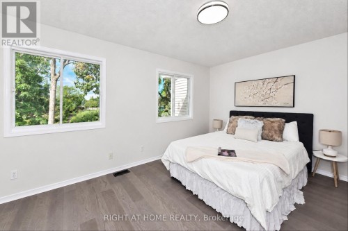 60 Malhotra Court, Ottawa, ON 