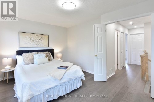 60 Malhotra Court, Ottawa, ON 