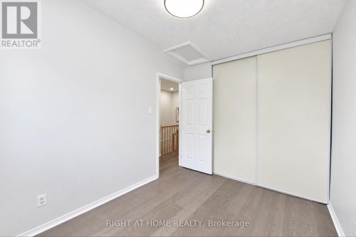 60 Malhotra Court, Ottawa, ON 