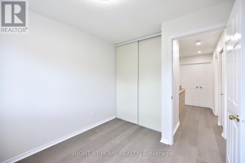 60 Malhotra Court, Ottawa, ON 