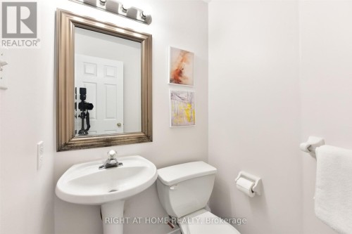 60 Malhotra Court, Ottawa, ON 