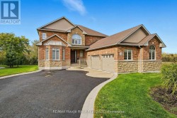 30 HANOVER COURT  Whitby (Lynde Creek), ON L1N 7J2