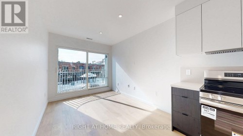 UNIT 3 - 3122 DUNDAS STREET W , Toronto, Ontario M6P 2A1 5
