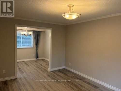 3232 ULMAN ROAD , Oakville, Ontario L6L 5T1 4