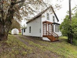 37 Drummond Street Springhill, NS B0M 1X0