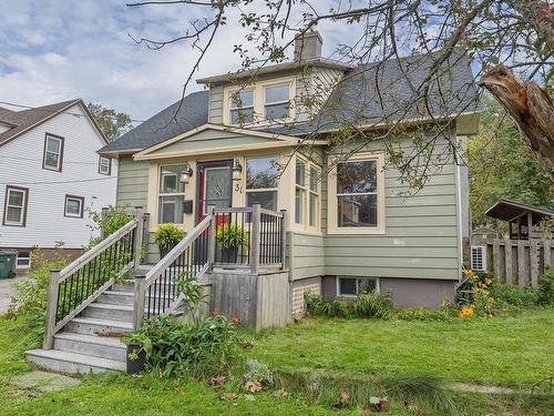 31 Warne Street  Sydney, NS B1S 2S7