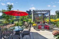 #607-2000 Hannington Rd Langford, BC V9B 7C1