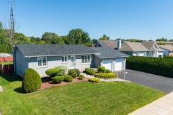 1030 Av. Denicourt Saint-Césaire, QC J0L 1T0