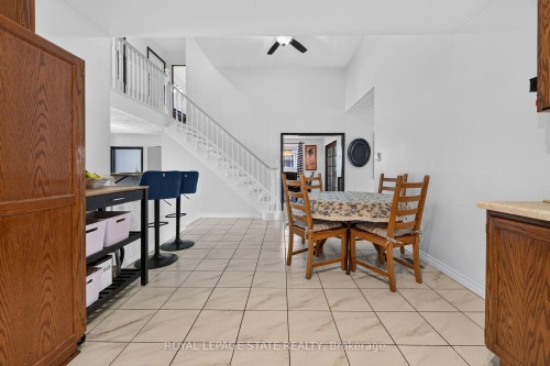 15 Ellen Avenue, Hamilton, ON 
