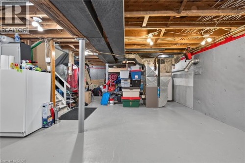 302 East 28Th Street, Hamilton, ON 