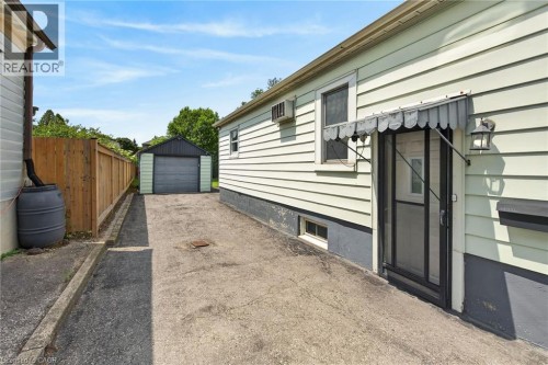 302 East 28Th Street, Hamilton, ON 